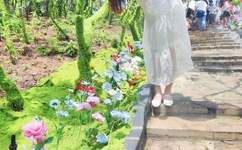 上海情侣网吧门